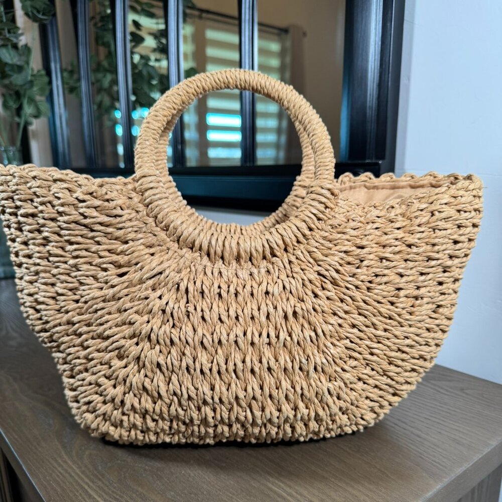 Woven Straw Tote Bag w/ Round Handles & Pom-Pom Tassel  -  Beach / Market Bag - Picture 3 of 8